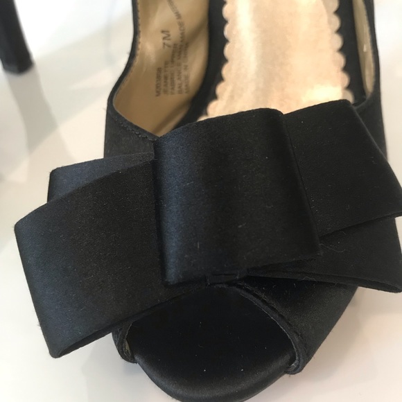 Me Too Jeanette Pump Heel - Black Size 7 - Picture 3 of 8